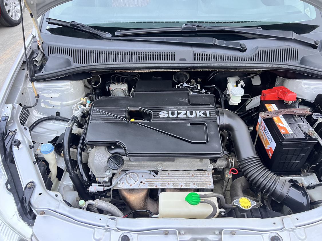 Suzuki SX4 2010 thumb 6