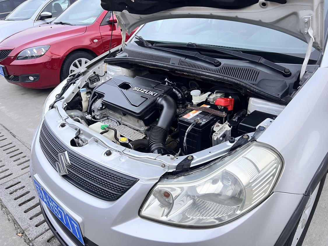 Suzuki SX4 2010 thumb 7