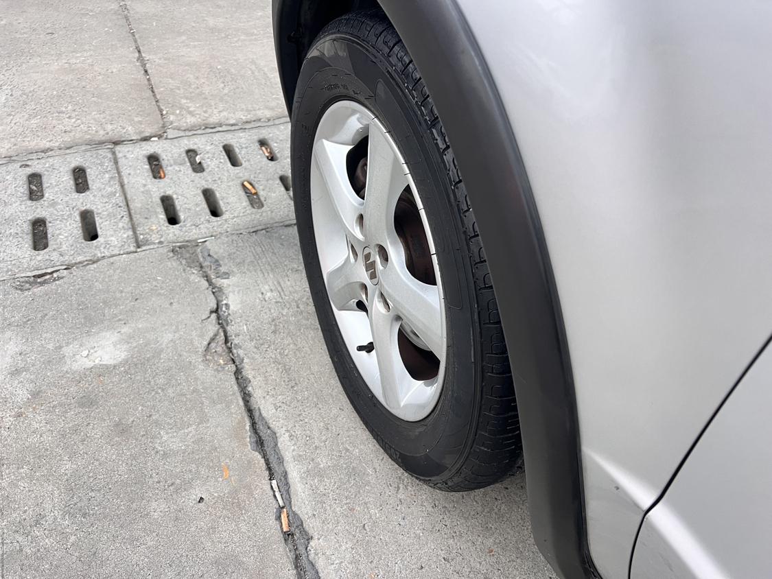 Suzuki SX4 2010 thumb 11