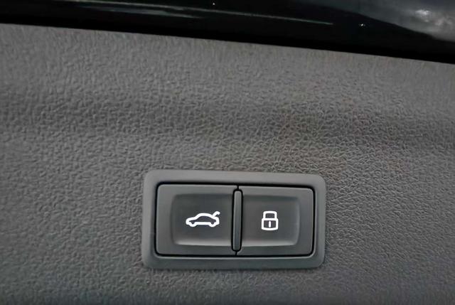 Audi A6 2022 thumb 10