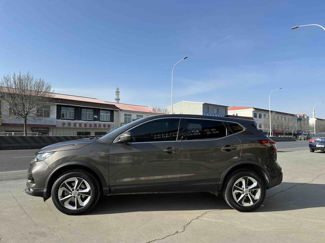 Nissan Qashqai+2 2021 thumb 4