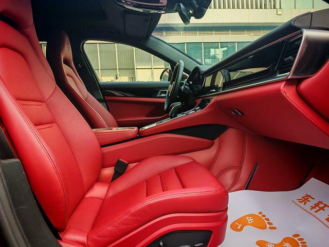 Porsche Panamera 2023 thumb 5