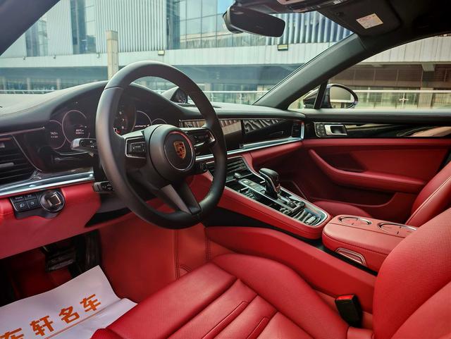 Porsche Panamera 2023 thumb 8