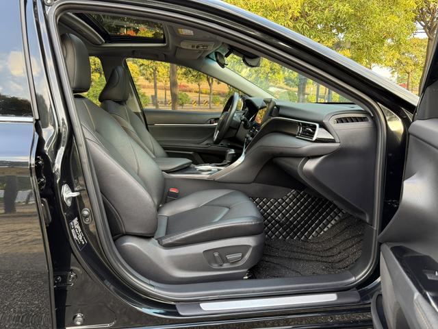 Toyota Camry 2022 thumb 4