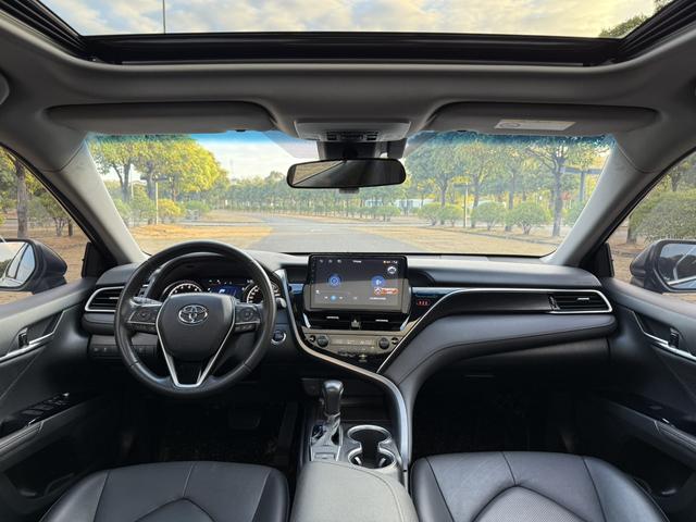 Toyota Camry 2022 thumb 5