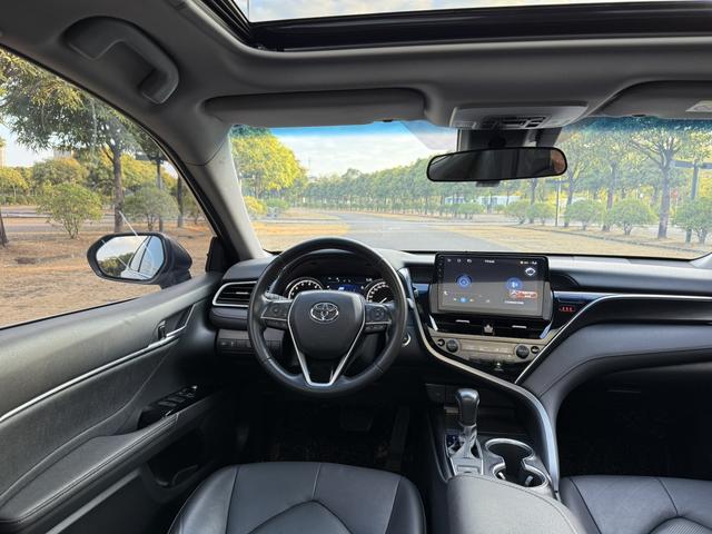 Toyota Camry 2022 thumb 6