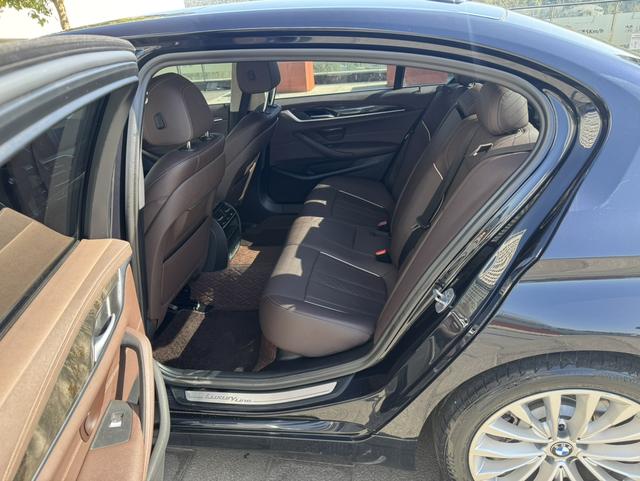 BMW 5 серии 2021 thumb 9