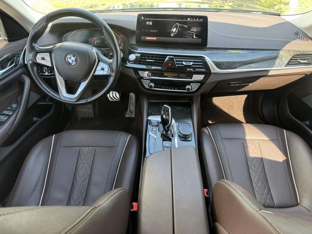 BMW 5 серии 2021 thumb 10