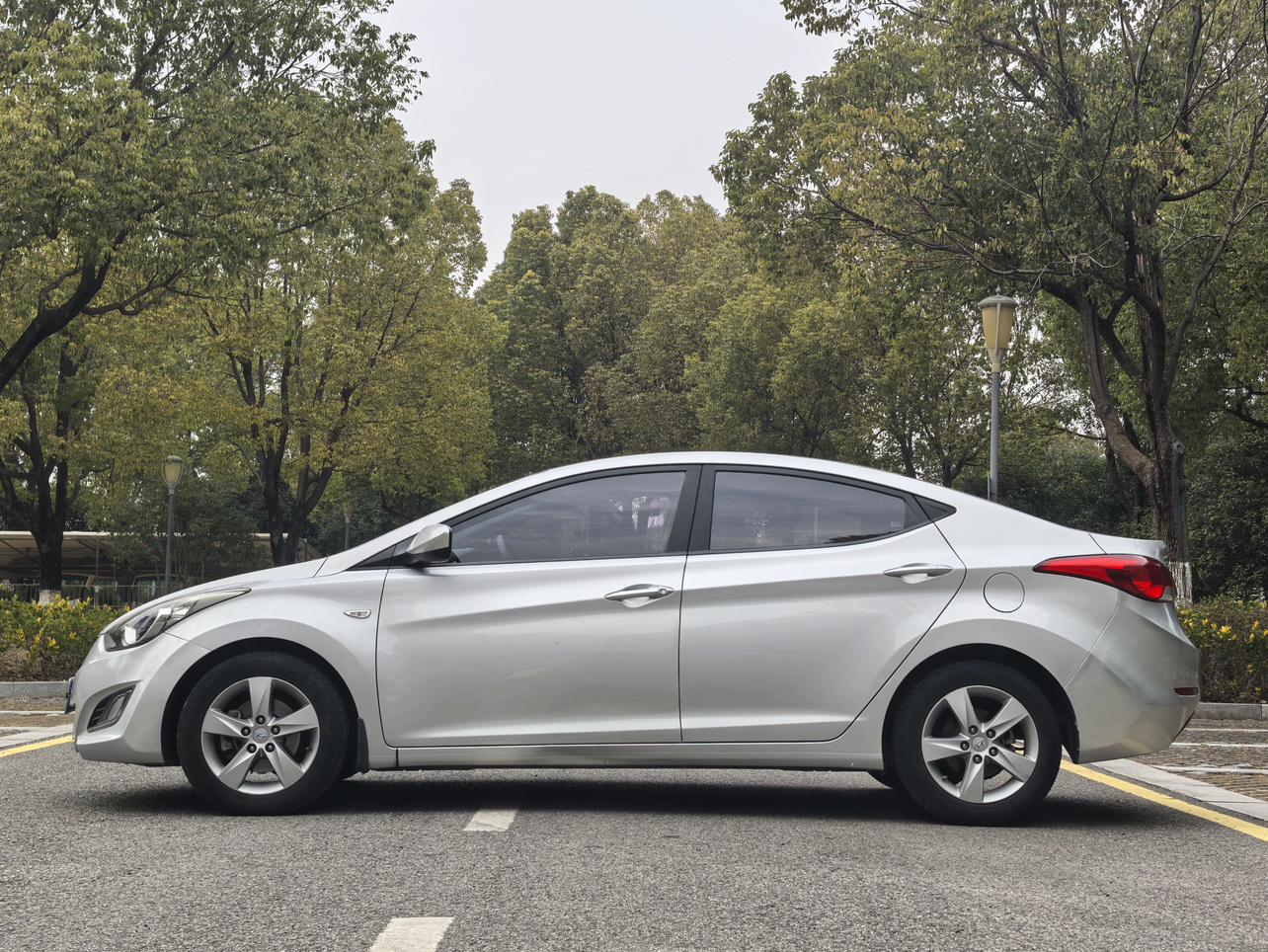 Hyundai Elantra 2014 thumb 2