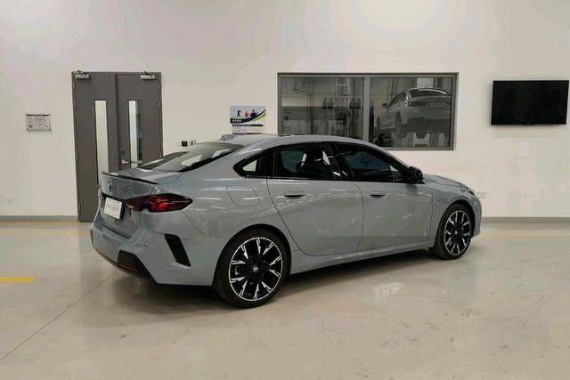 BMW 2 серии 2026 thumb 5