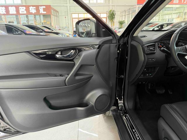 Nissan X-Trail 2022 thumb 6