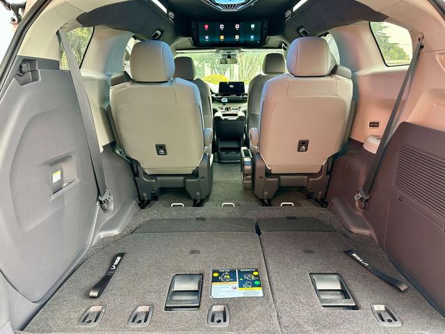 Toyota Sienna 2026 thumb 7