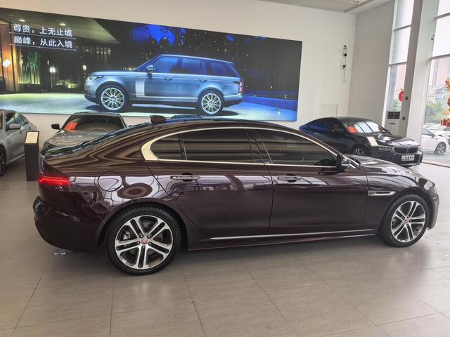 Jaguar XE 2021 thumb 2