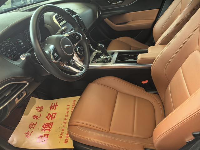 Jaguar XE 2021 thumb 6