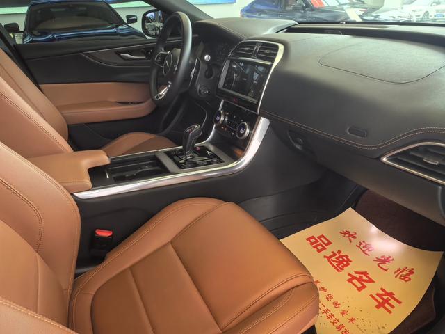 Jaguar XE 2021 thumb 7