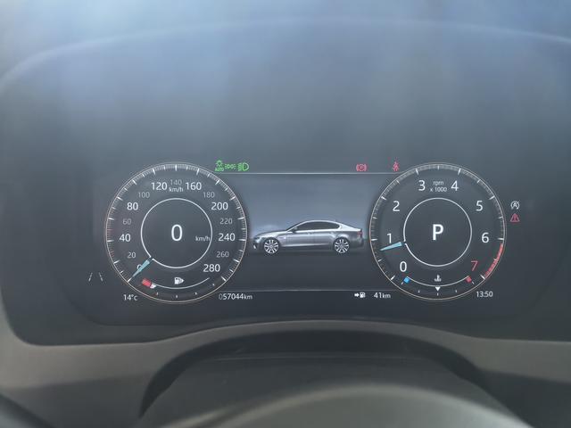 Jaguar XE 2021 thumb 8