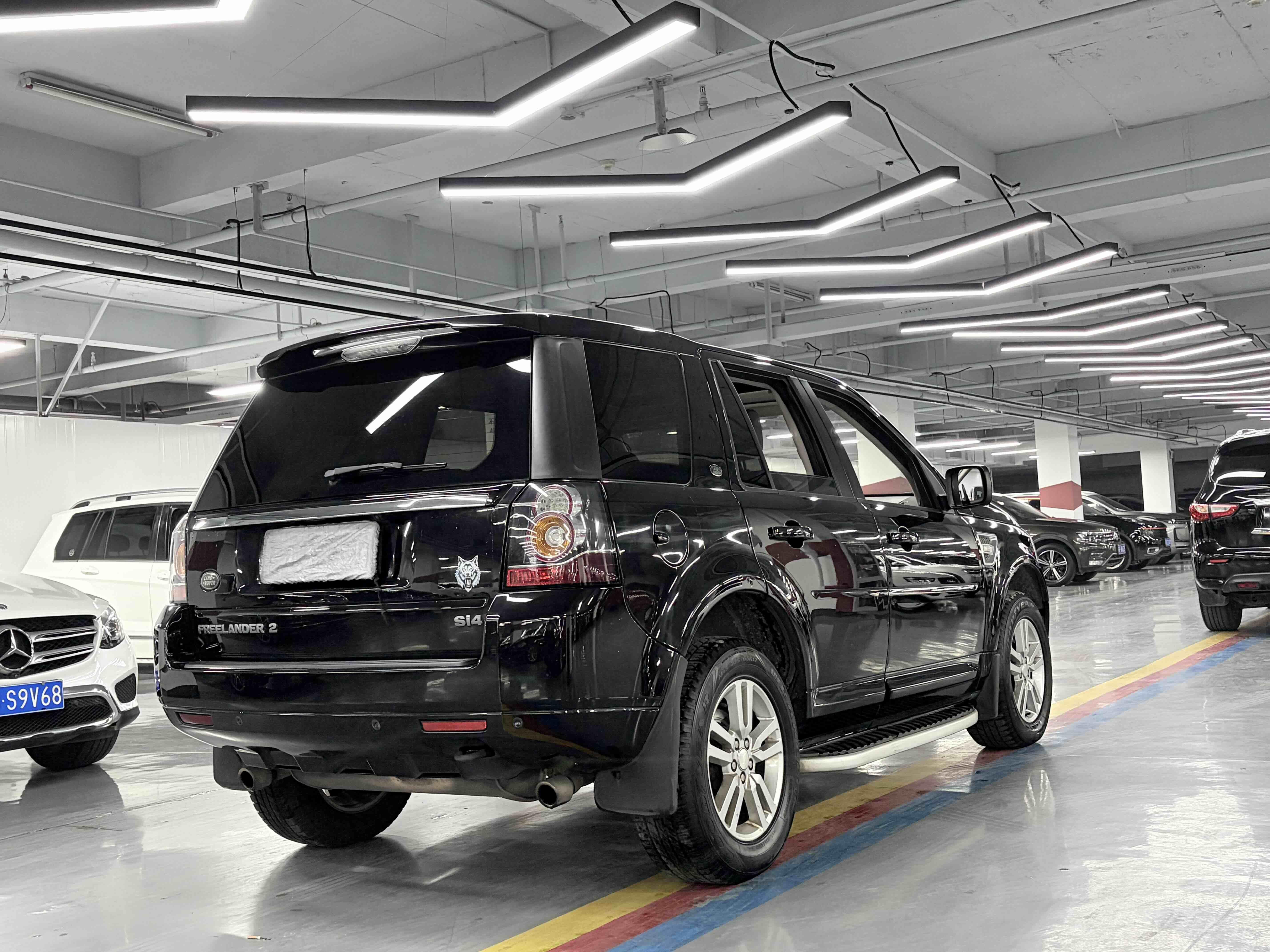 Land Rover Discovery Sport 2014 thumb 4