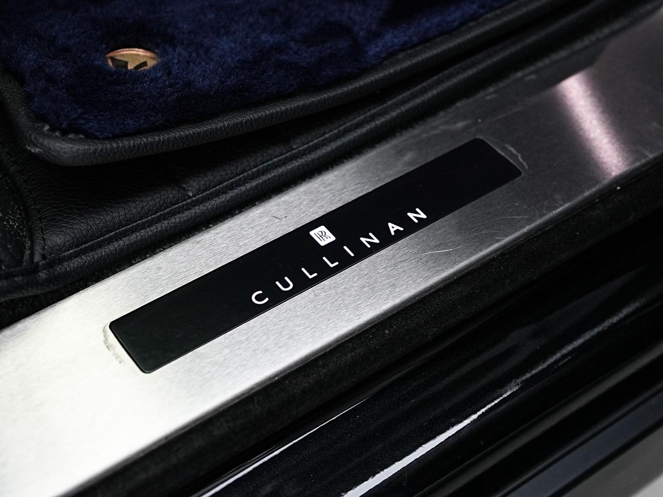 Rolls-Royce Cullinan 2019 thumb 10