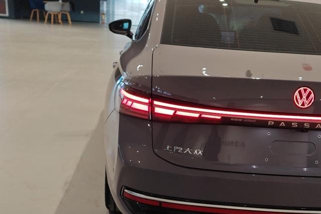 Volkswagen Passat 2024 thumb 4