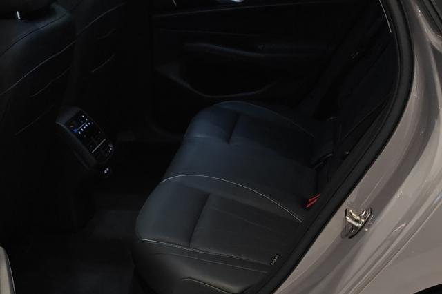 Volkswagen Passat 2024 thumb 8
