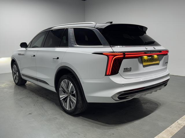 Hongqi E-HS9 2022 thumb 2