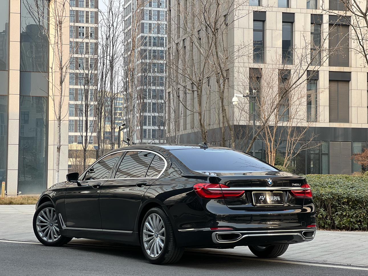 BMW 7 серии 2017 thumb 2