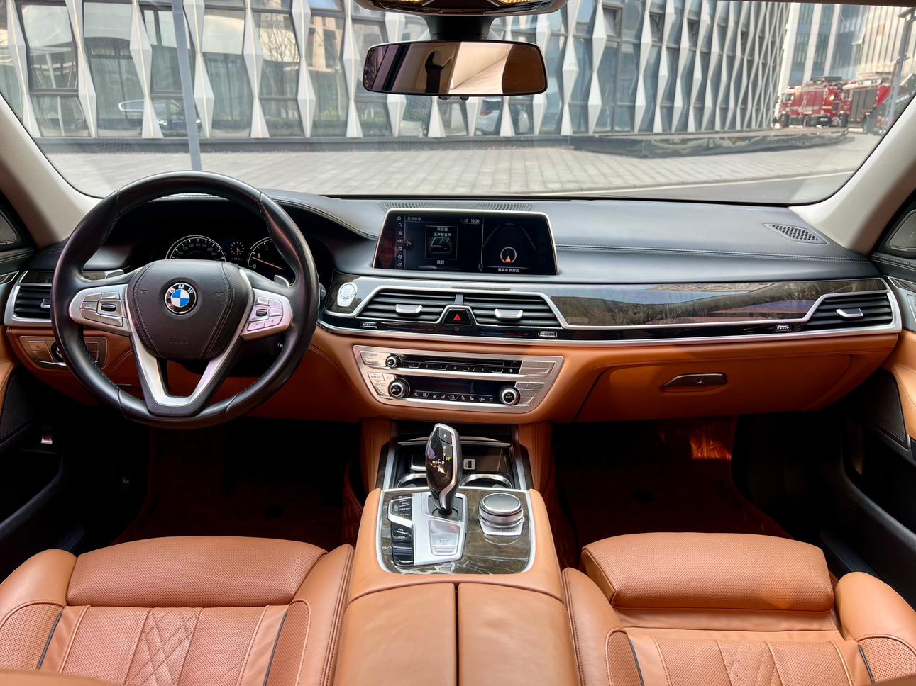 BMW 7 серии 2017 thumb 11