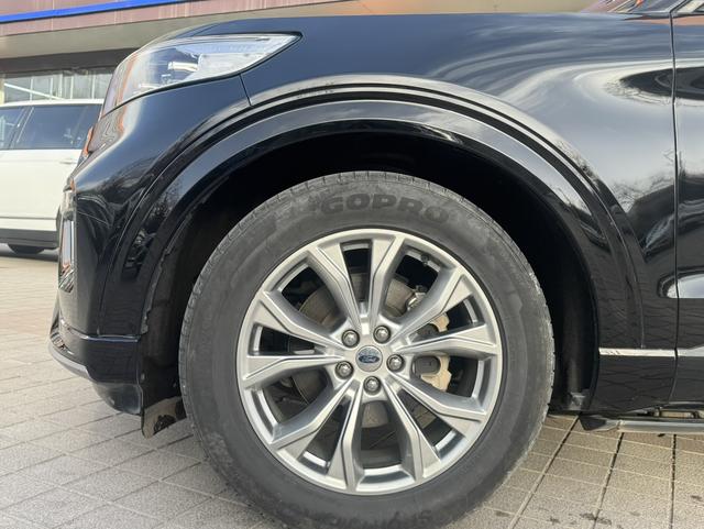 Ford Explorer 2020 thumb 2
