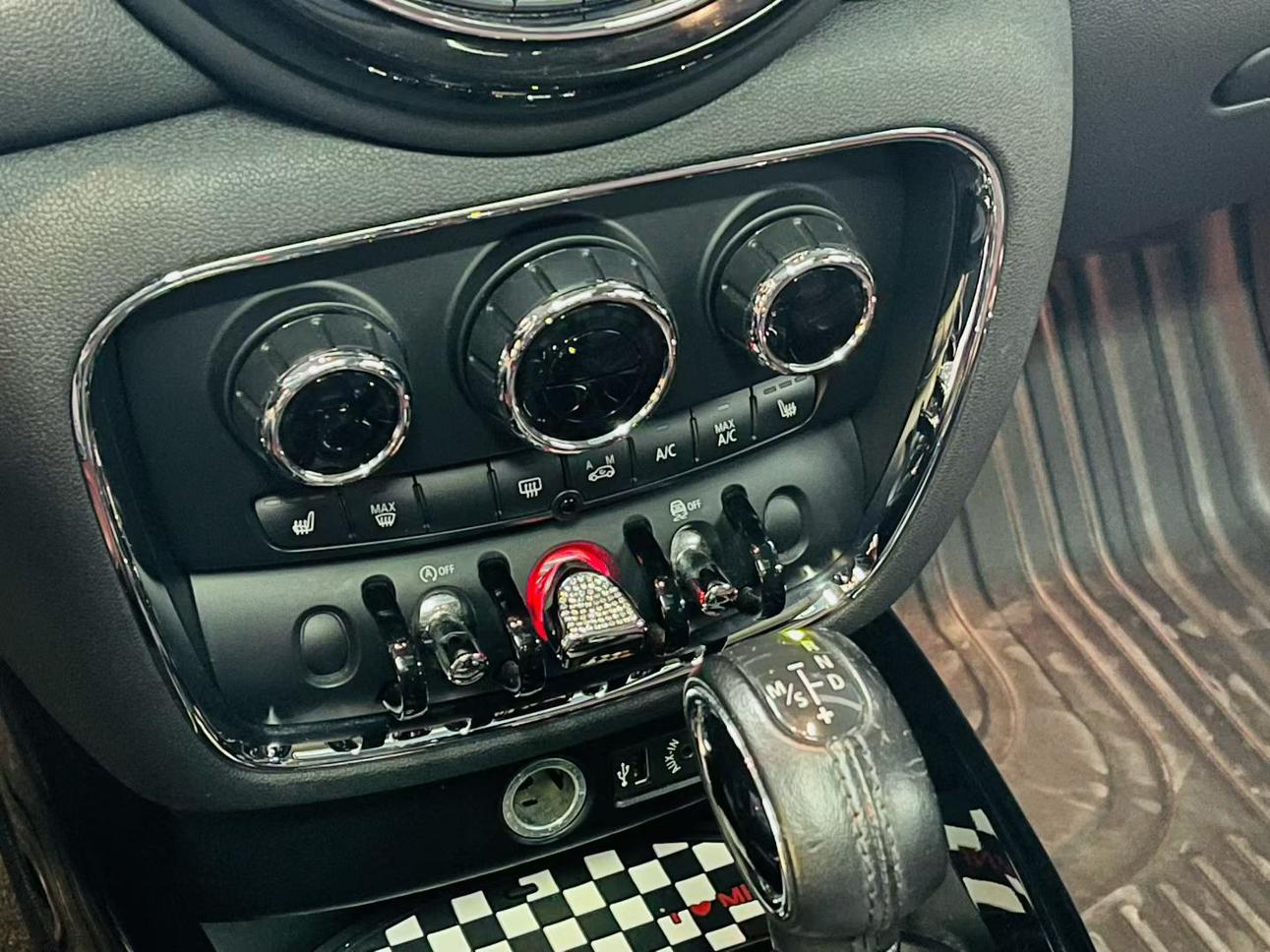 Mini Clubman 2017 thumb 4