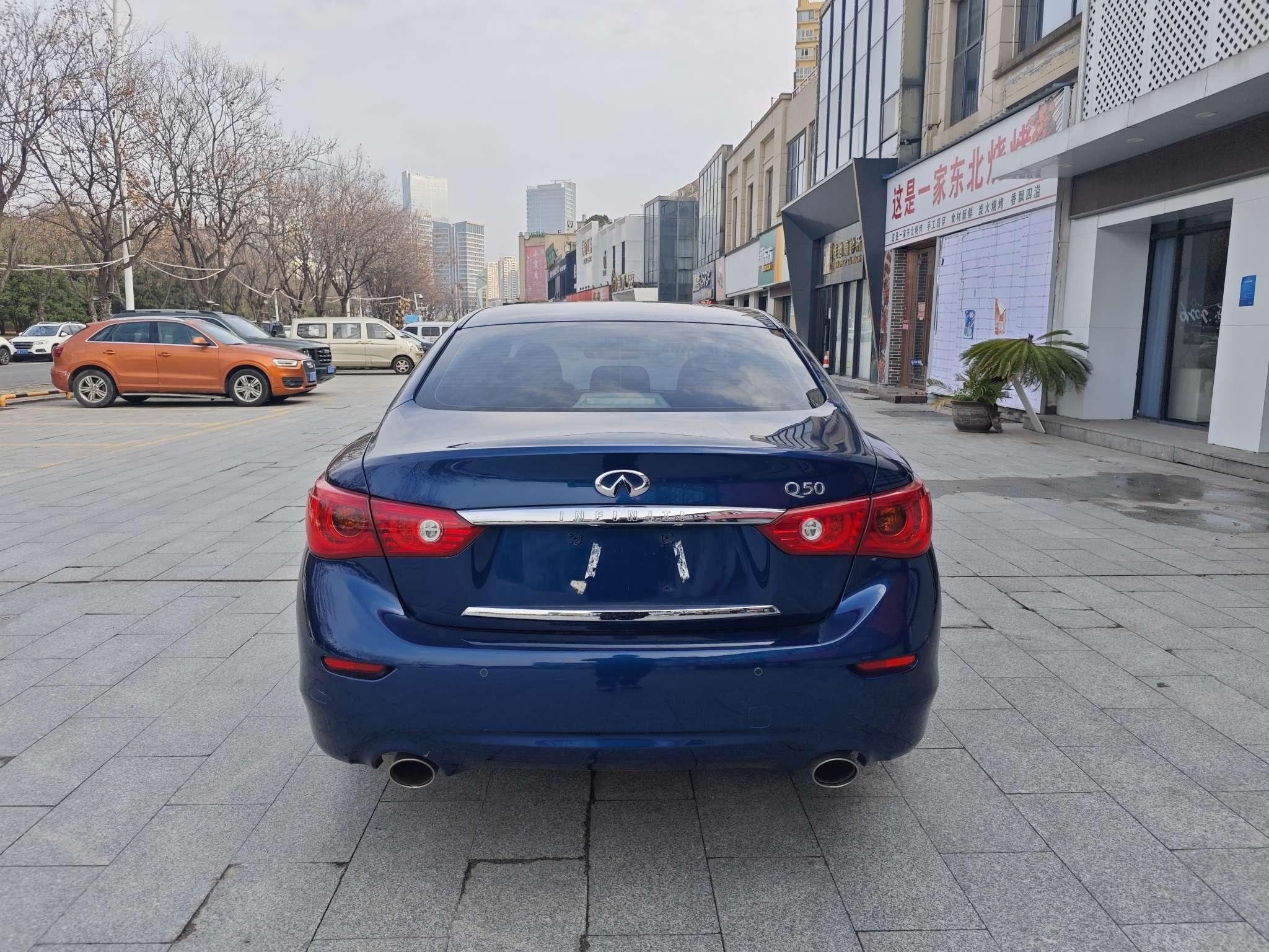Infiniti Q50L 2017 thumb 3