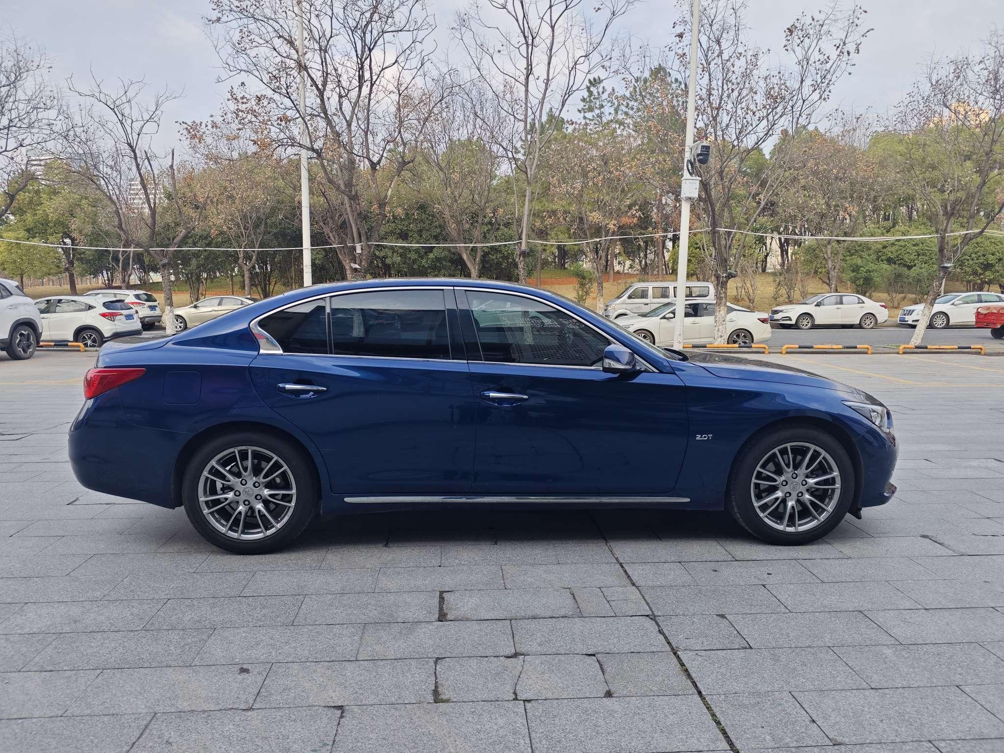 Infiniti Q50L 2017 thumb 5
