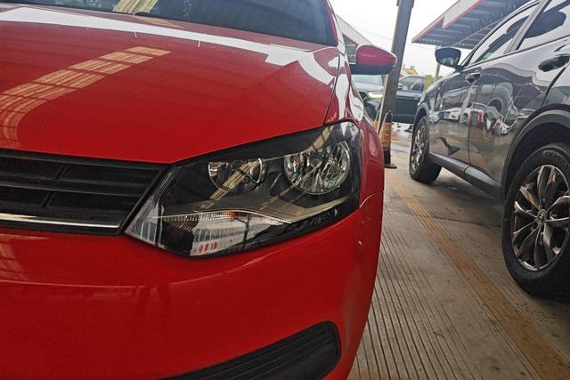 Volkswagen Polo 2019 thumb 3