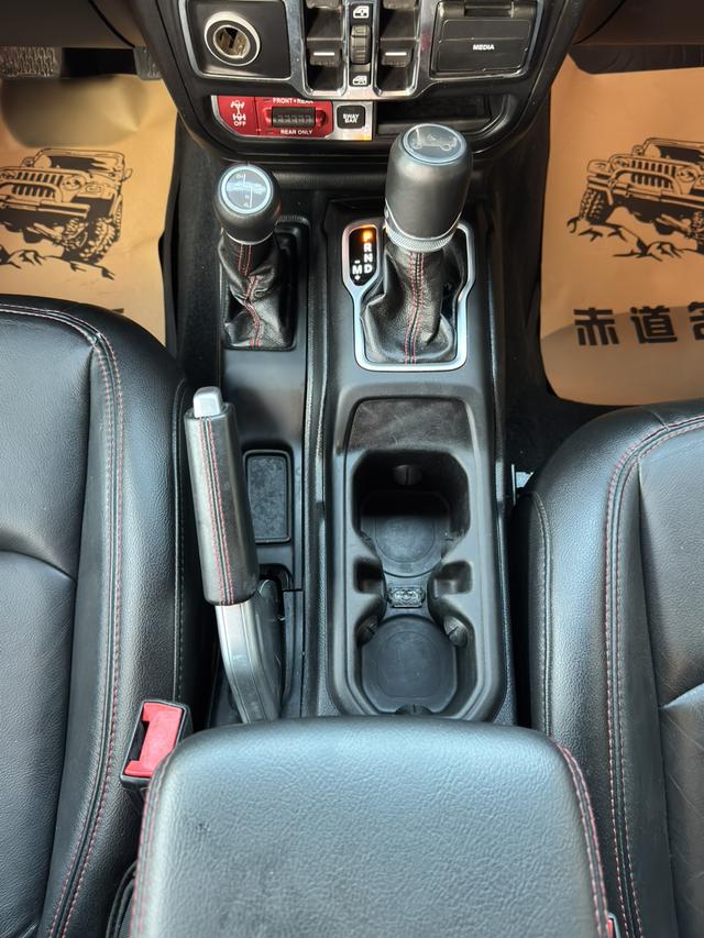 Jeep Wrangler 2019 thumb 9