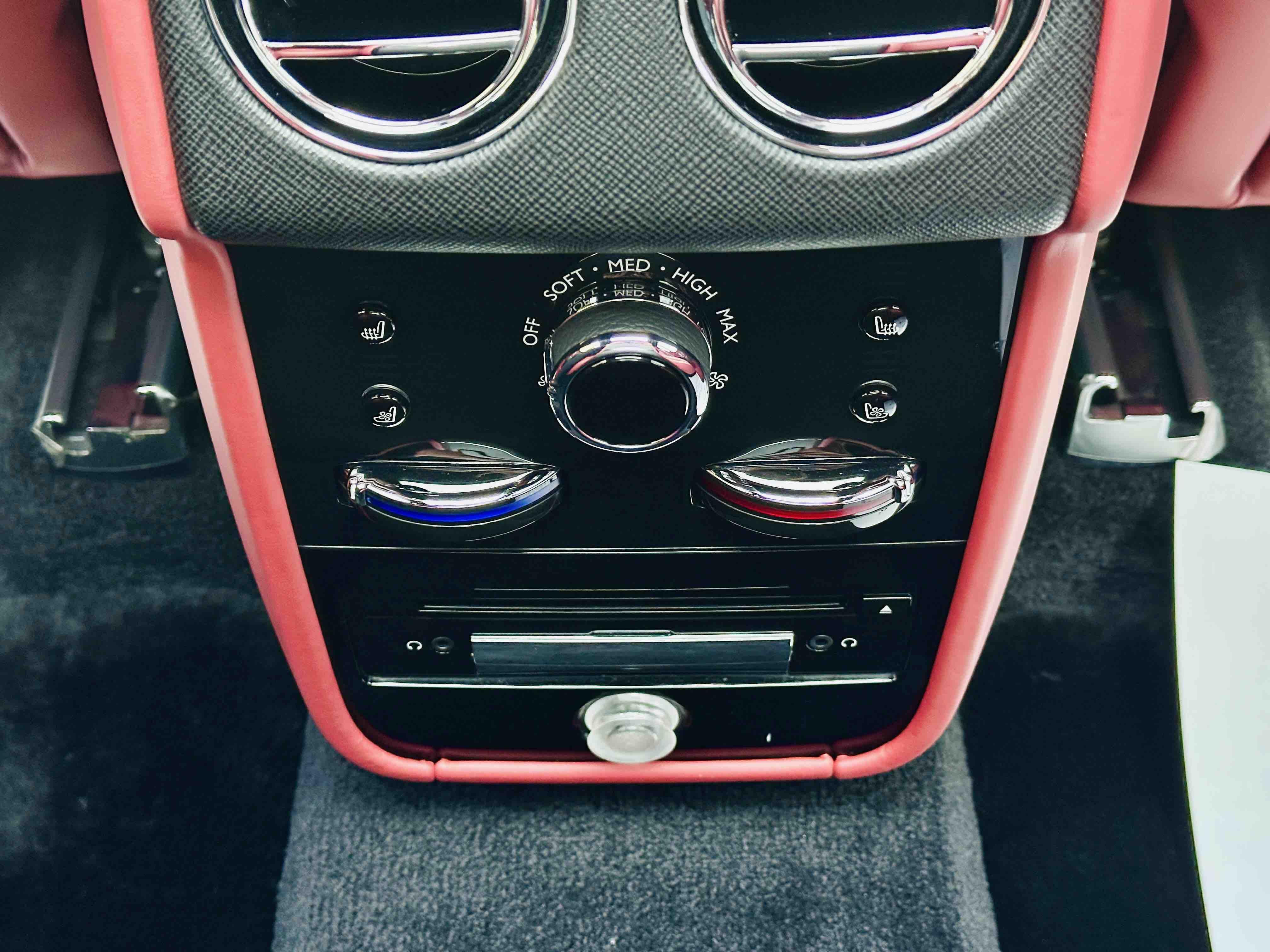 Rolls-Royce Cullinan 2022 thumb 5