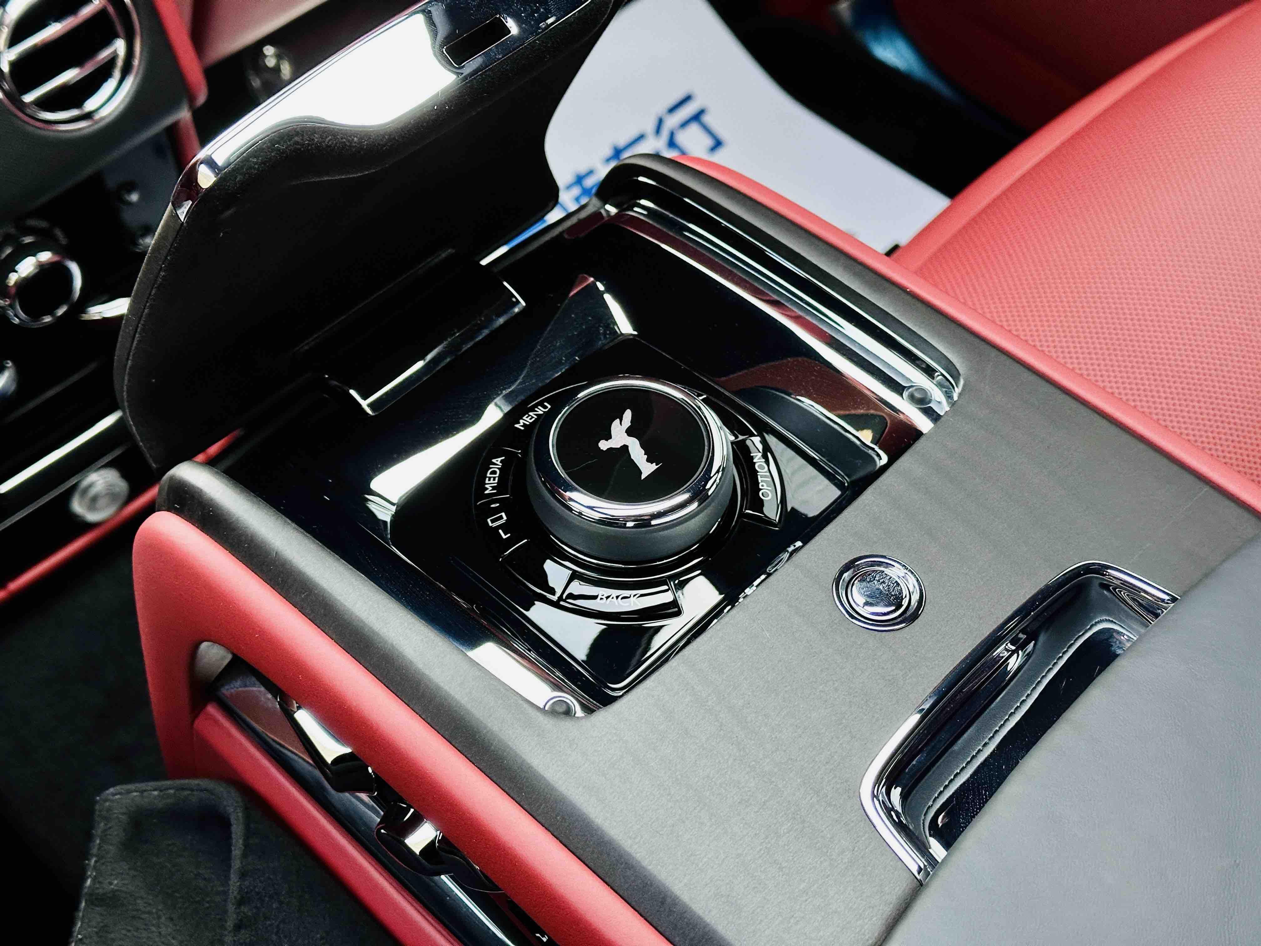 Rolls-Royce Cullinan 2022 thumb 10