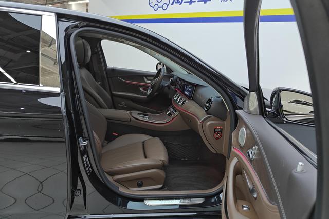 Mercedes-Benz E-Class 2020 thumb 3