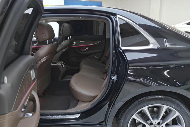 Mercedes-Benz E-Class 2020 thumb 10