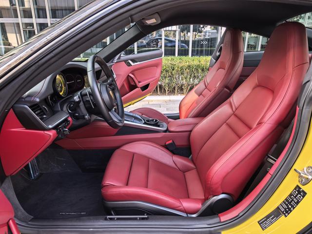 Porsche 911 2019 thumb 7
