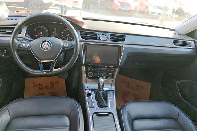 Volkswagen Passat 2018 thumb 11