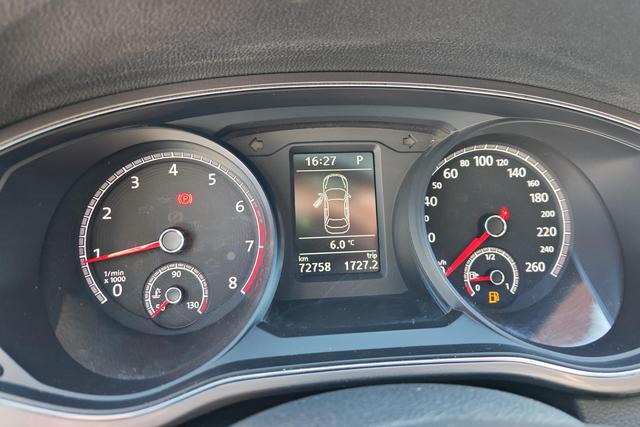 Volkswagen Passat 2018 thumb 12