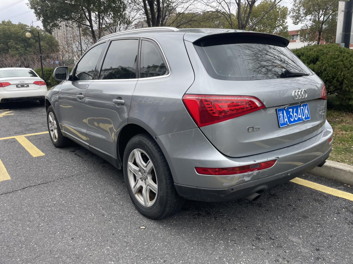 Audi Q5 2011 thumb 3