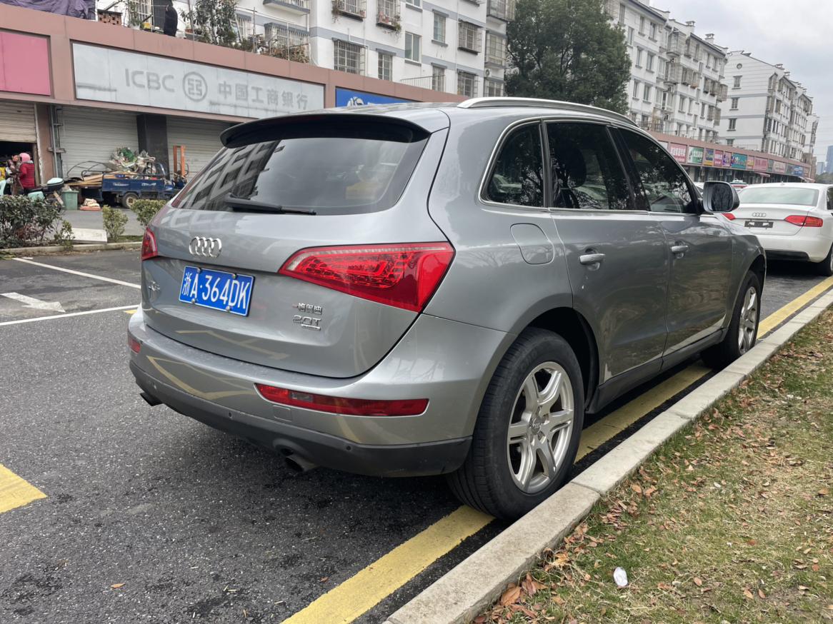 Audi Q5 2011 thumb 5
