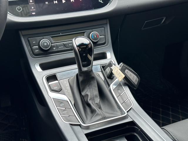 Geely Emgrand 2020 thumb 9