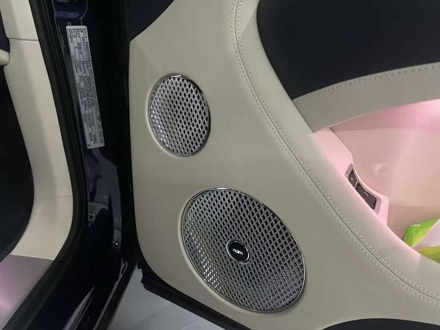 Bentley Bentayga 2021 thumb 5
