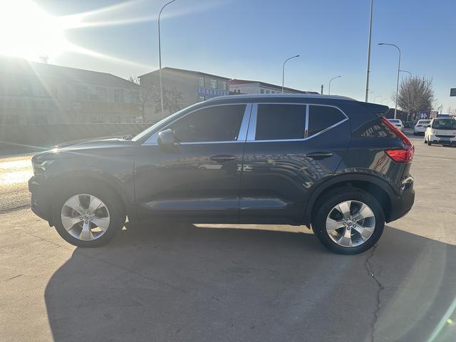 Volvo XC40 2021 thumb 5