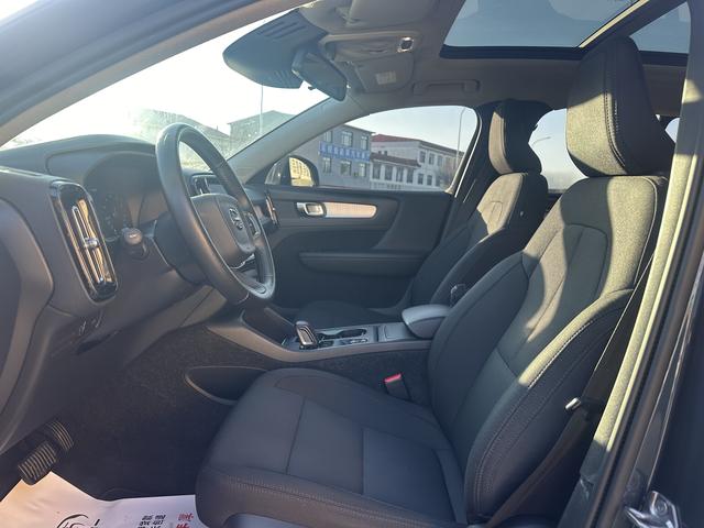 Volvo XC40 2021 thumb 9