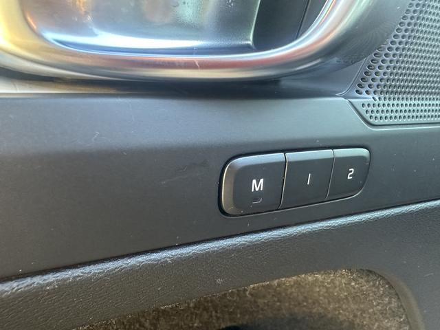 Volvo XC40 2021 thumb 11