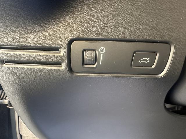 Volvo XC40 2021 thumb 12