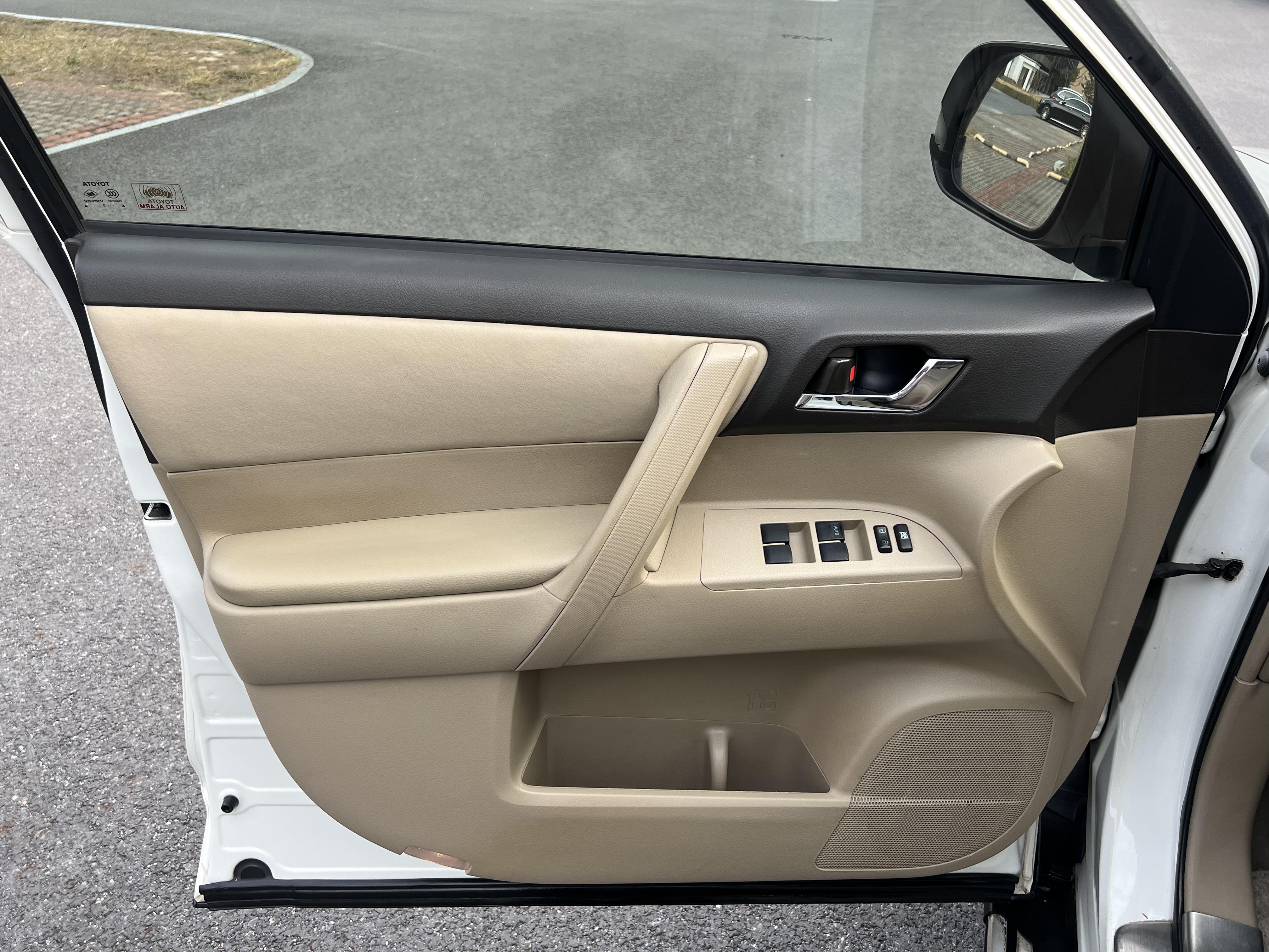 Toyota Highlander 2013 thumb 8