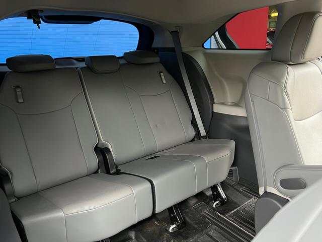 Toyota Sienna 2023 thumb 9